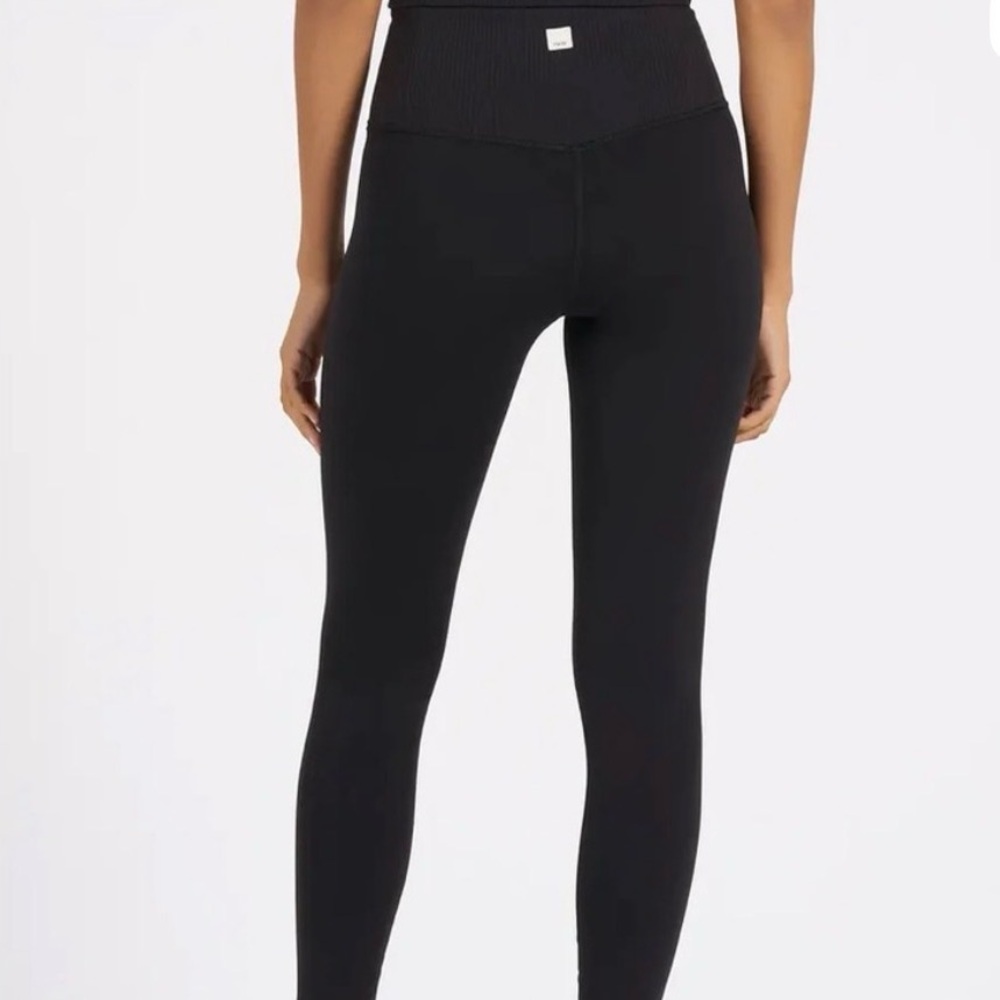 Vuori Women’s Performance Black Legging